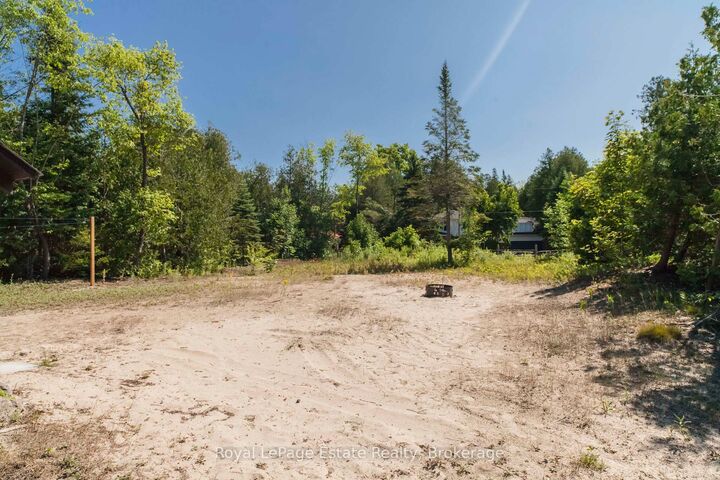 Property Photo:  534 Third Avenue N  ON N0H 2G0 