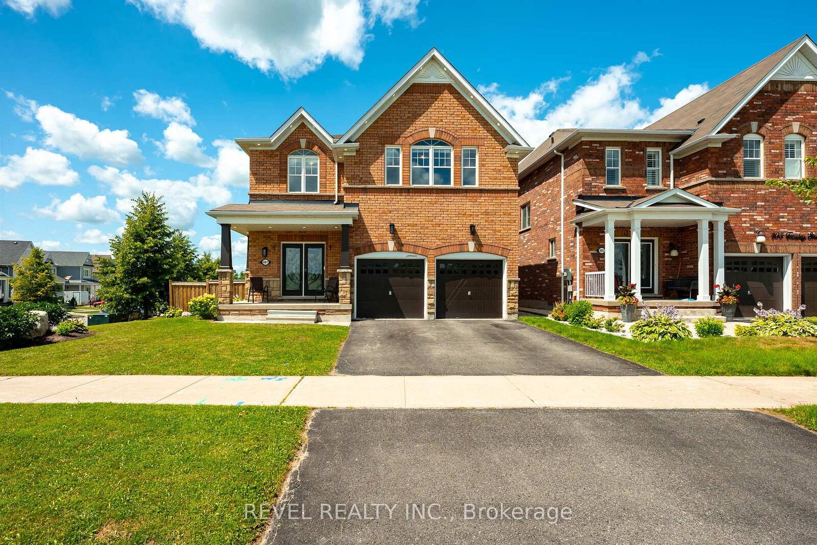 Property Photo:  401 Tansley Street  ON L9V 2S6 