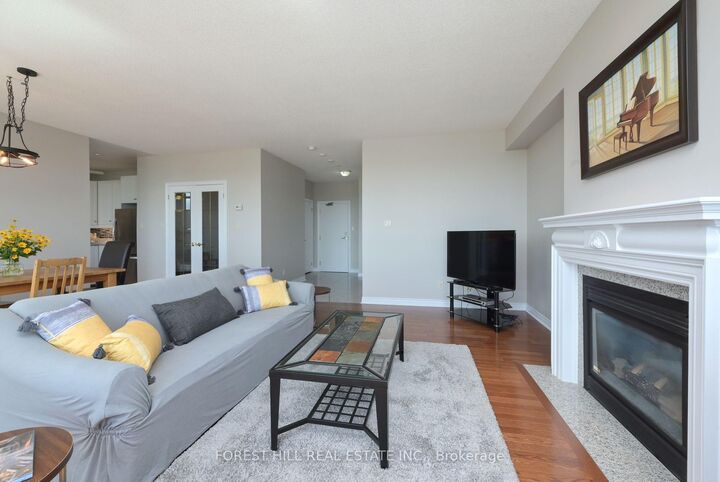 Property Photo: 4 Briar Hill Heights 507 ON L9R 1Z7