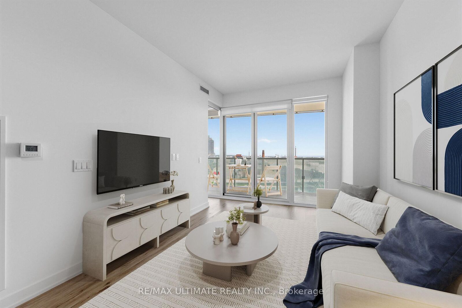 Property Photo:  15 Queens Quay E 1901  ON M5E 0A5 