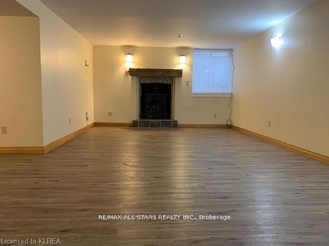 Property Photo: 12 Parkway (Lower) Avenue ON K9V 4T9