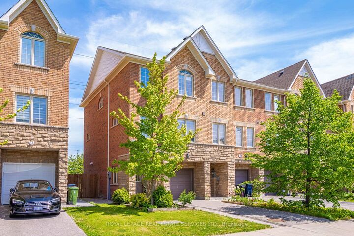 Property Photo: 61 Pidgeon Street ON M1L 0C8