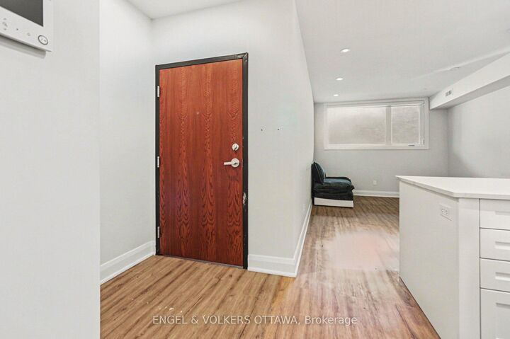 Property Photo: 35 Monk Street 1 ON K1S 3Y7