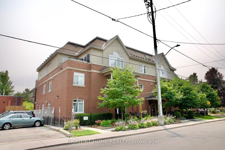 400 McLeod Street 109 — photo 1