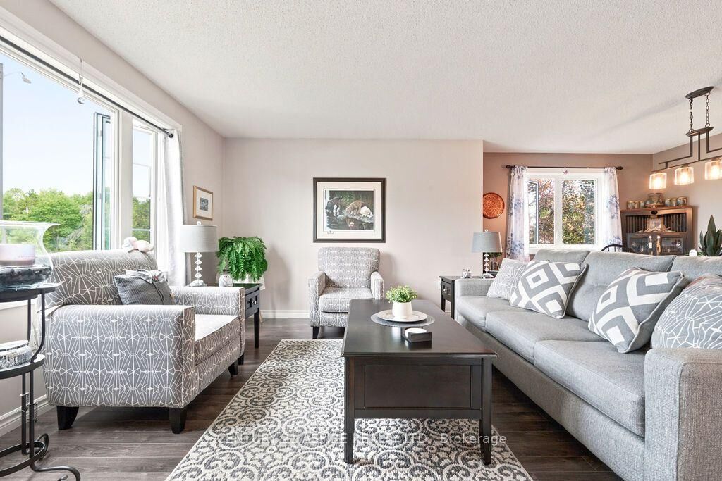Property Photo:  3 Highland Park Drive  ON K8H 3S2 