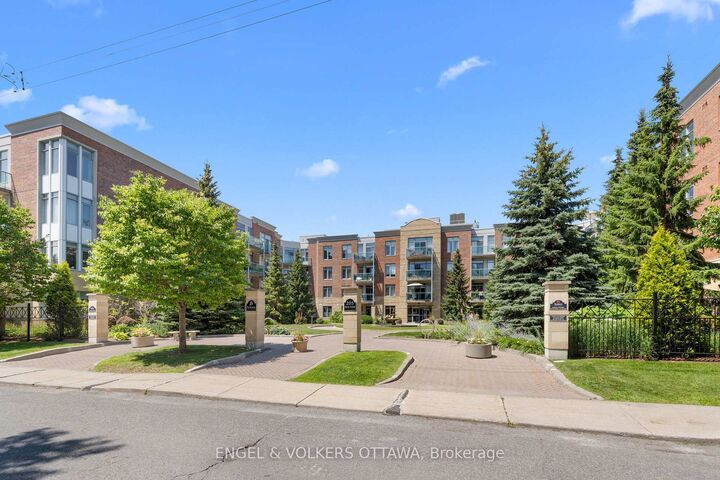 Property Photo:  205 Bolton Street 304  ON K1N 1K7 