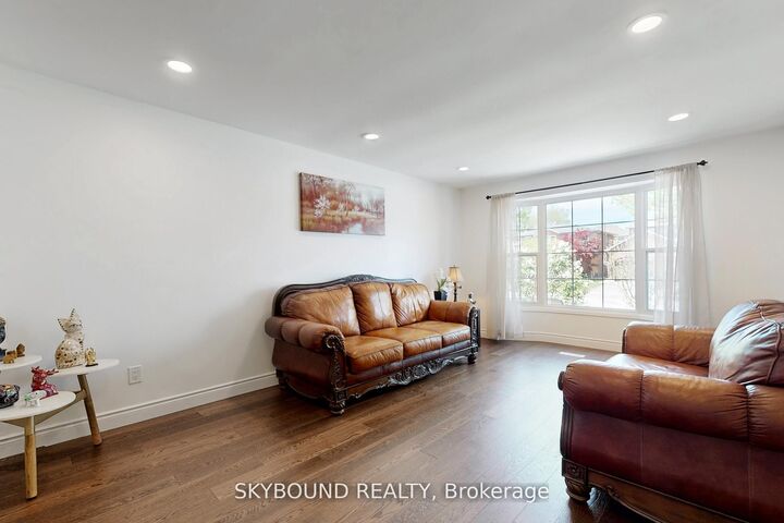 Property Photo:  2088 Madden Boulevard  ON L6H 3L6 