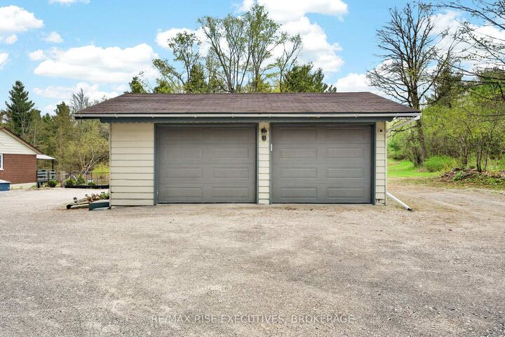 Property Photo:  2405 Rideau Ferry Road  ON K7H 3C7 