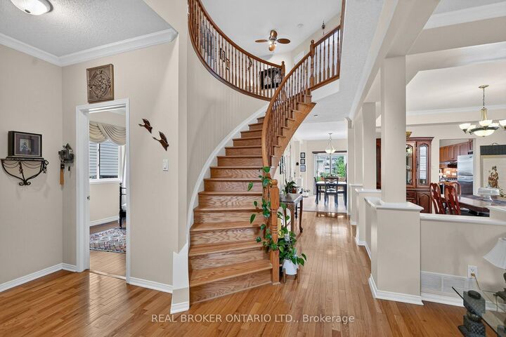 Property Photo: 157 Fairlop Way ON K2J 5B8