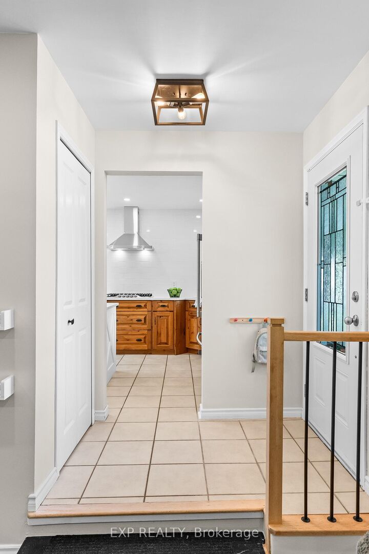 Property Photo:  10 Brookbank Crescent  ON L0S 1E2 