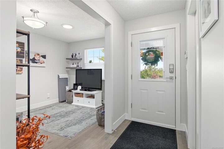 Property Photo:  824 Marguerite Rd  BC V9W 3K5 