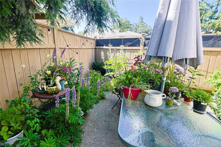 724 Sea Terr #114 — photo 1