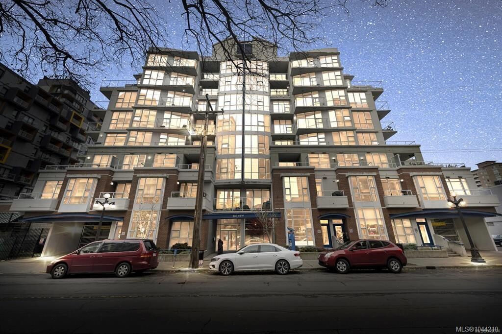 Property Photo: 860 View St #701 BC V8W 3Z8