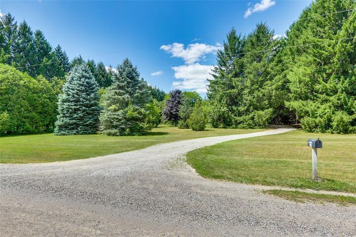 Property Photo: 670 Trillium Drive ON N0L 1Z0