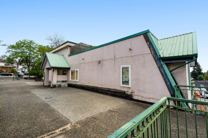 Property Photo: 918 Roderick Avenue 114 BC V3K 1R1