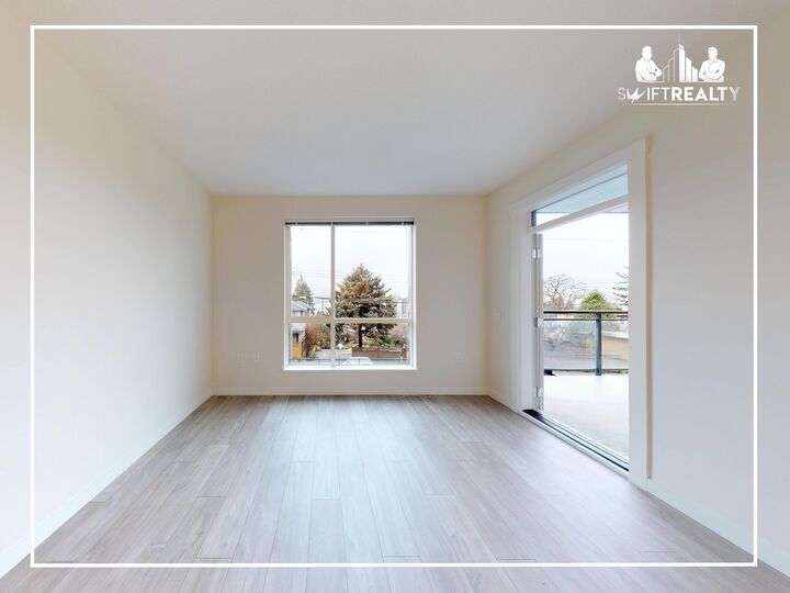 Property Photo:  625 E 3rd Street 101  BC V7L 0G3 