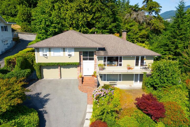 805 Younette Drive — photo 1
