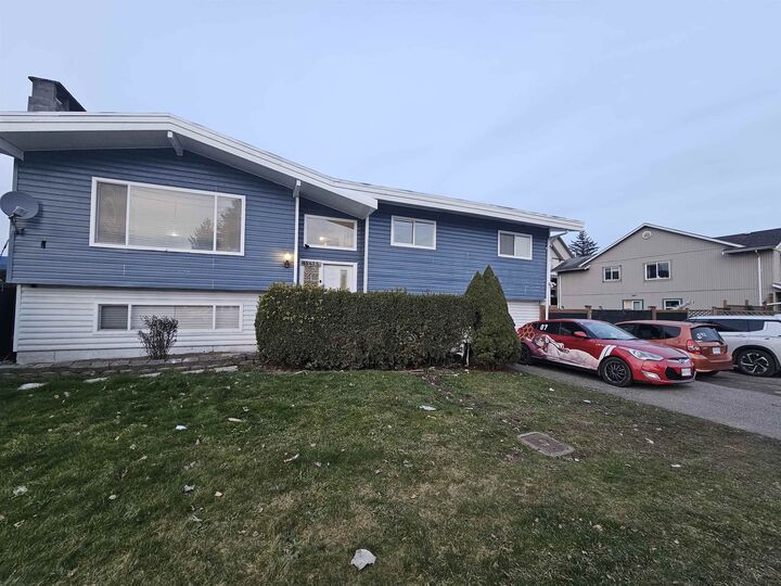 45475 Bernard Avenue — photo 1