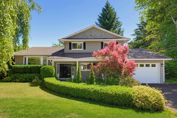 856 55A Street — photo 1