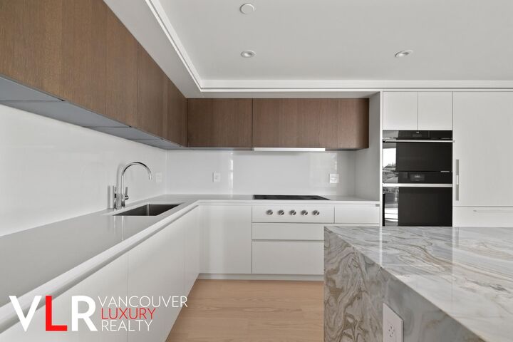 Property Photo:  3596 W 28th Avenue 203  BC V6S 2G5 