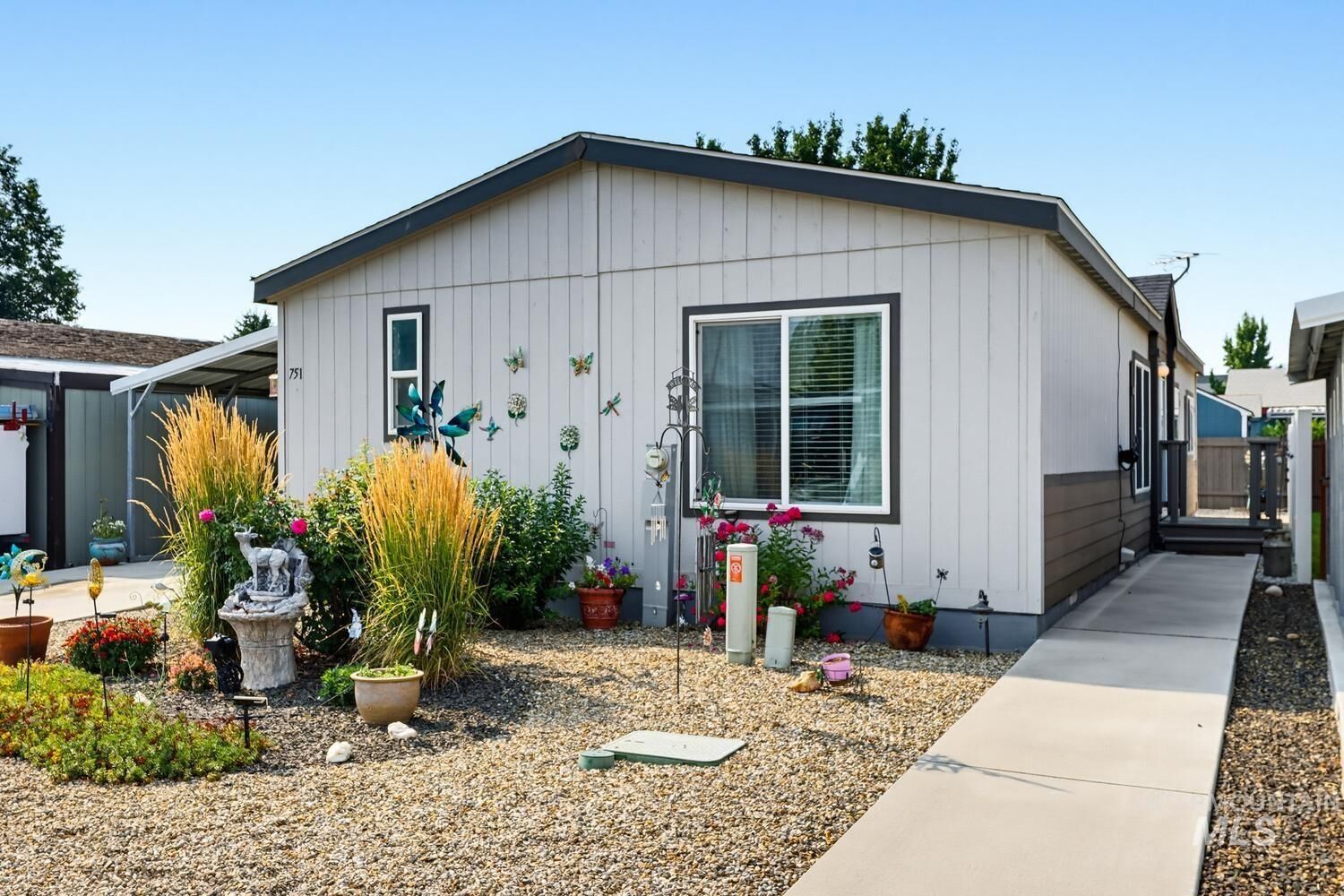 Property Photo: 751 Freedom Ln ID 83617