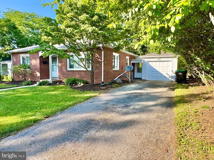 Property Photo:  1167 Oneida Street  PA 16801 