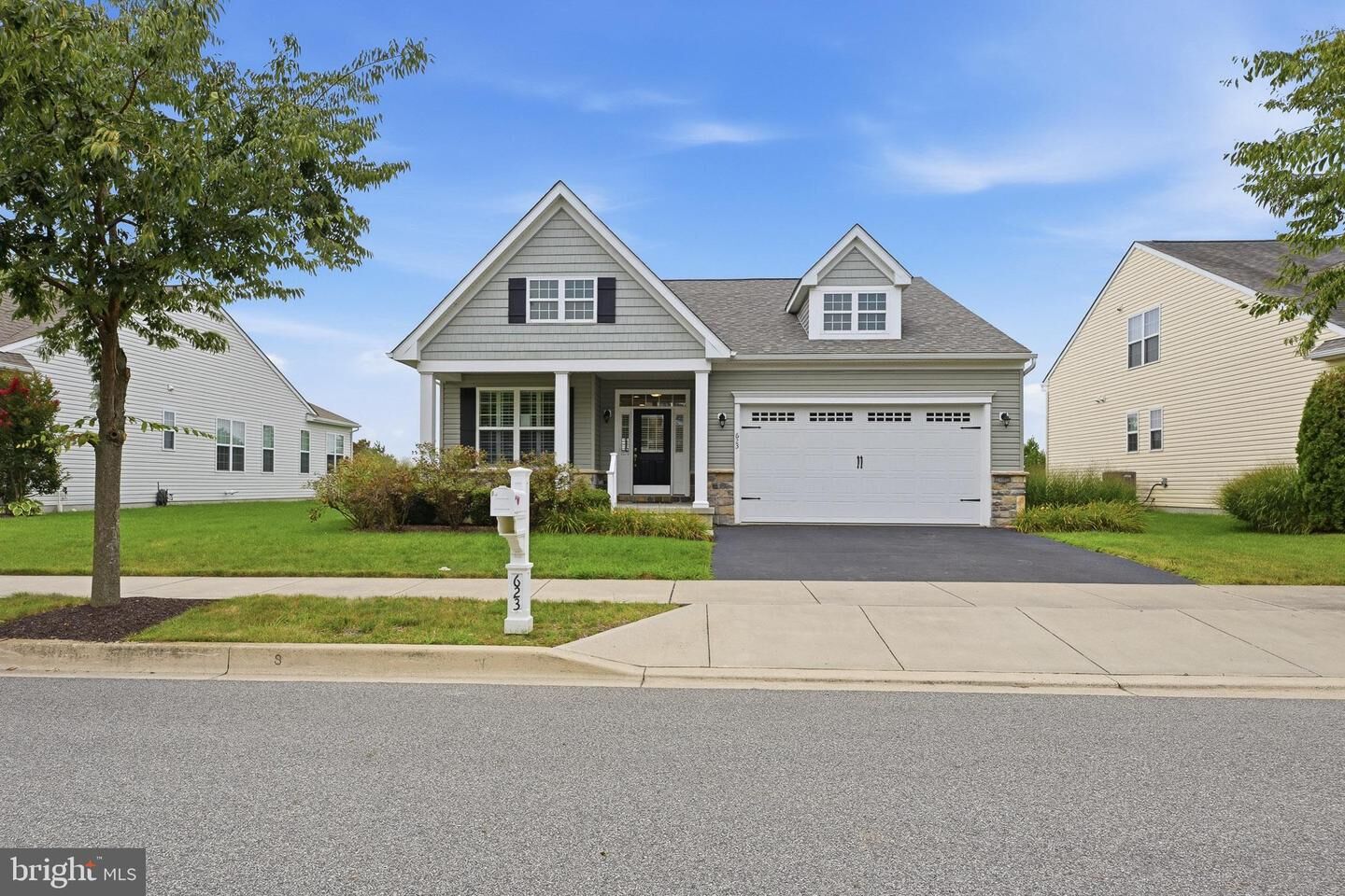 Property Photo: 623 Garden Gate Drive DE 19709