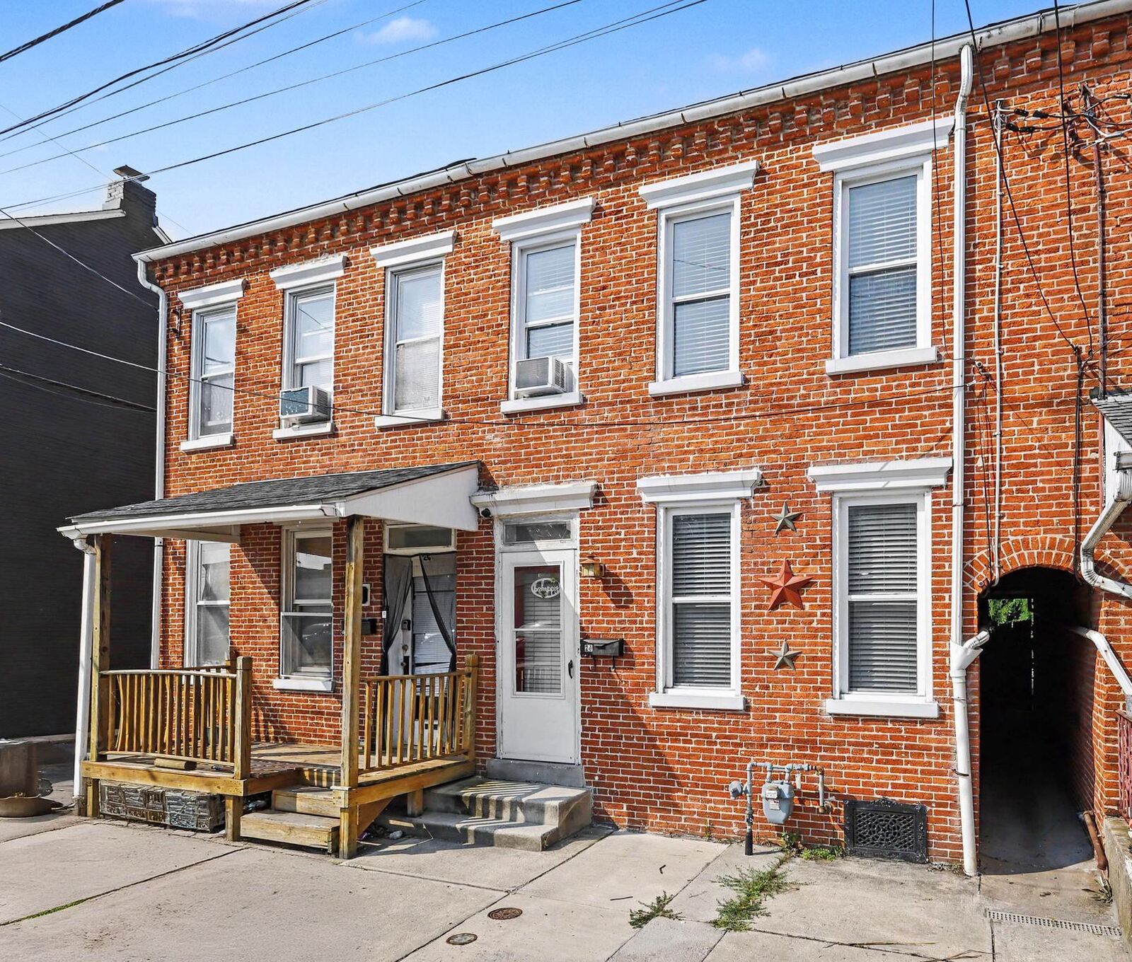 Property Photo:  28 N 6th Street  PA 17512 