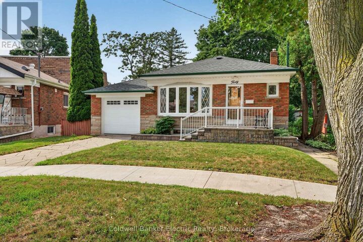 Property Photo: 40 Wortham Drive ON M1G 1W4
