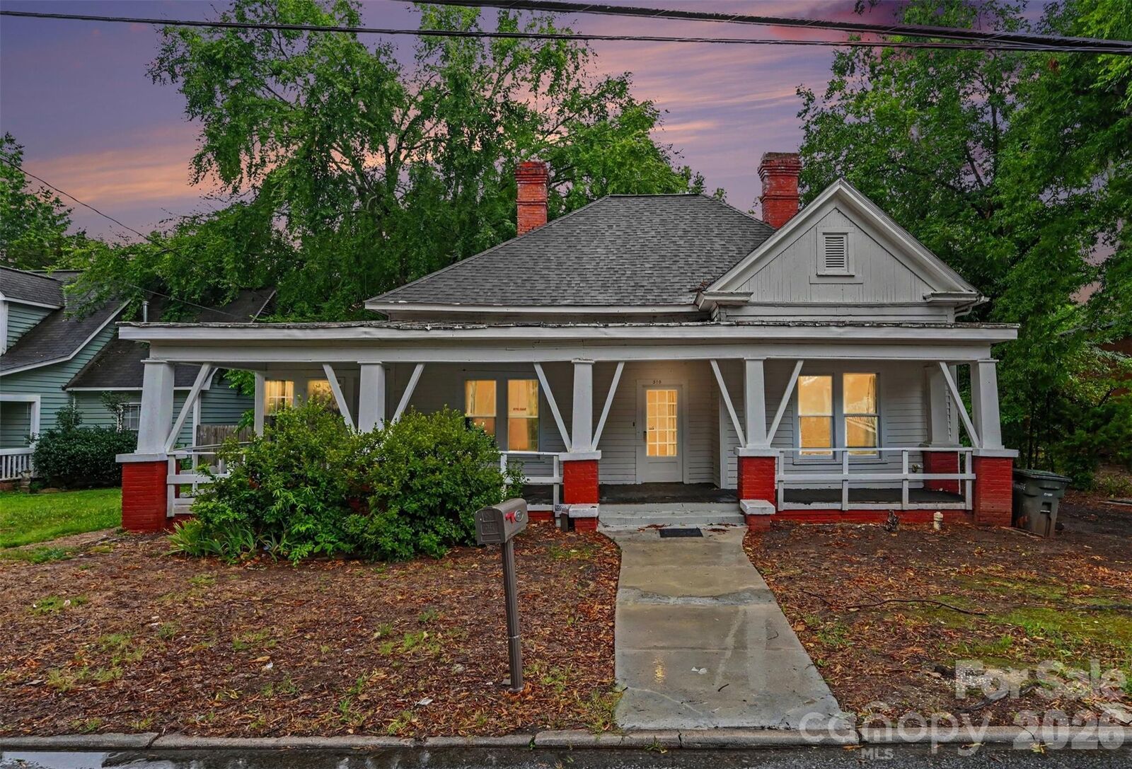 Property Photo:  510 Everette Street  NC 28112 