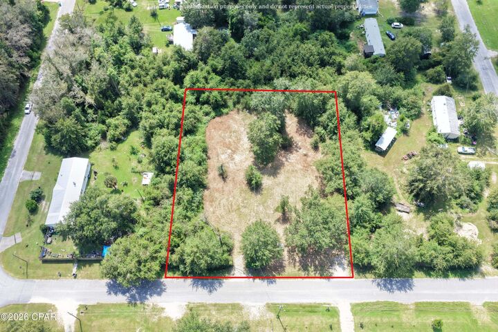 Property Photo: 9140 Deanne Road FL 32404