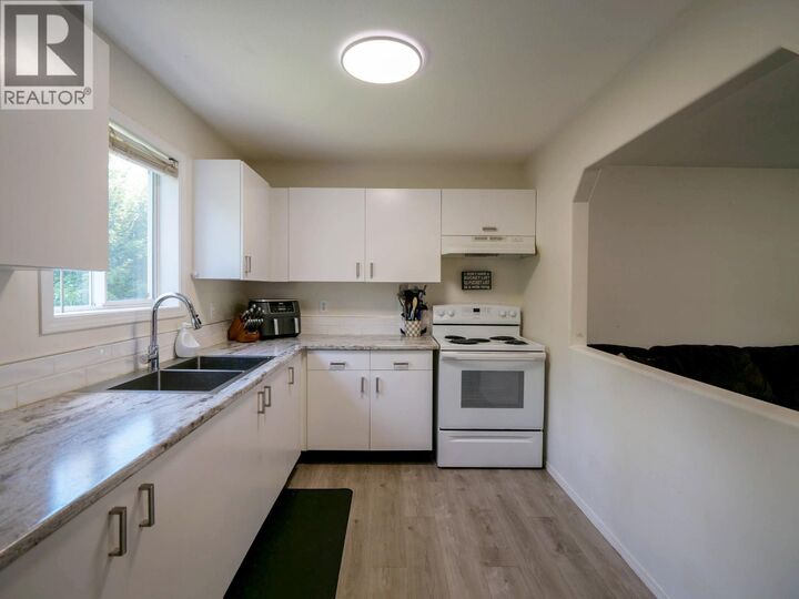 Property Photo:  410 Pinchbeck Street 4  BC V2J 6A3 