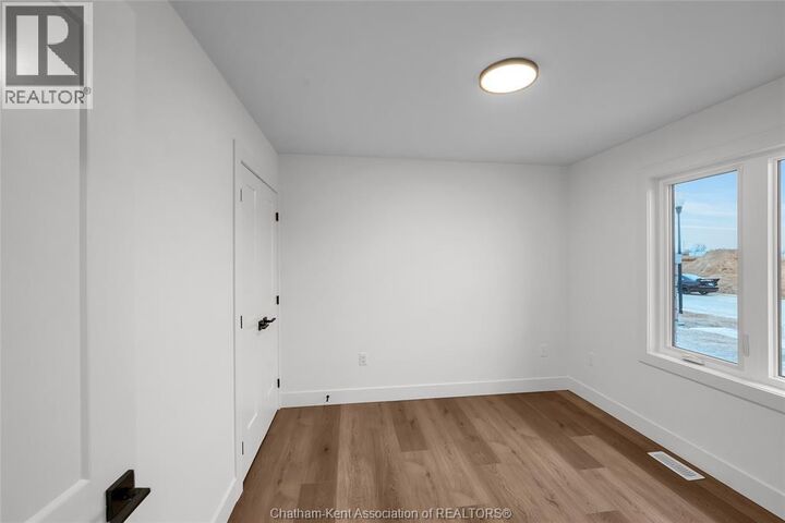 Property Photo:  8 Cornerstone Place  ON N7M 0V8 