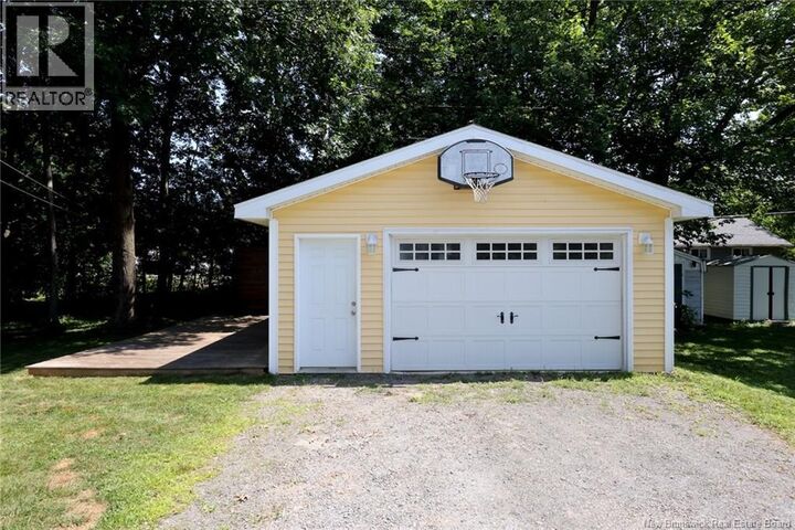 Property Photo:  43 Broadview Avenue  NB E3A 1K6 