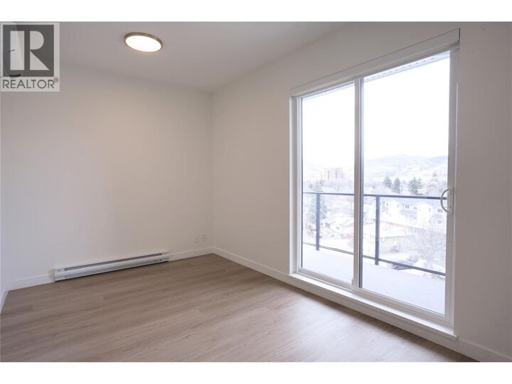 Property Photo:  1380 Pridham Avenue 310  BC V1Y 6B5 