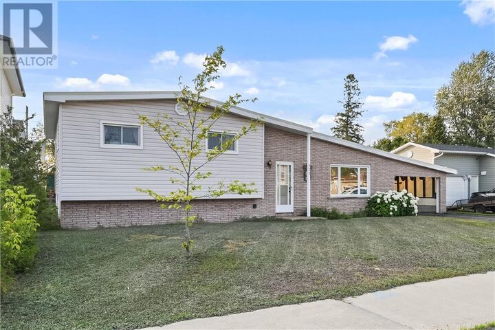Property Photo:  137 Sime Street  ON P5E 1C9 