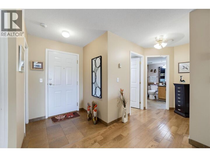Property Photo:  250 5th Street Southeast 208  BC V1E 1J8 