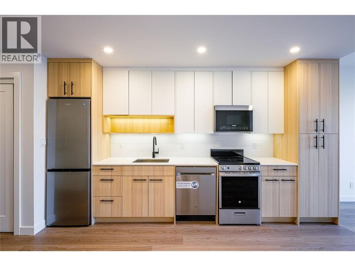 1380 Pridham Avenue 314 — photo 1