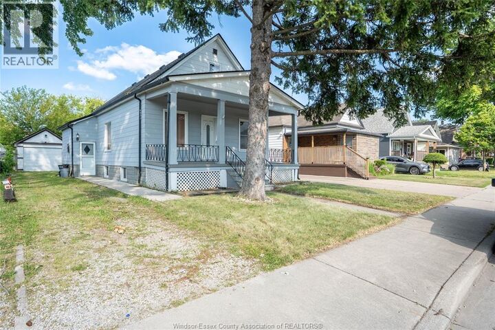 Property Photo:  354 Curry Avenue  ON N9B 2B7 