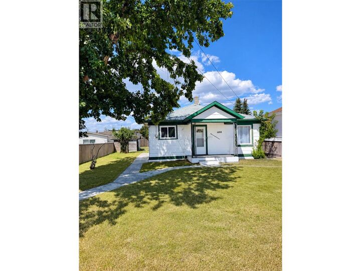 Property Photo:  1608 4th Street North  BC V1C 3L1 