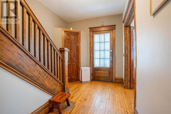 Property Photo: 31 St. George's Ave E ON P6B 1W8