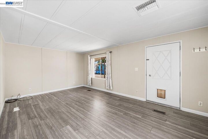 Property Photo:  1140 Via Cristobal  CA 94551 