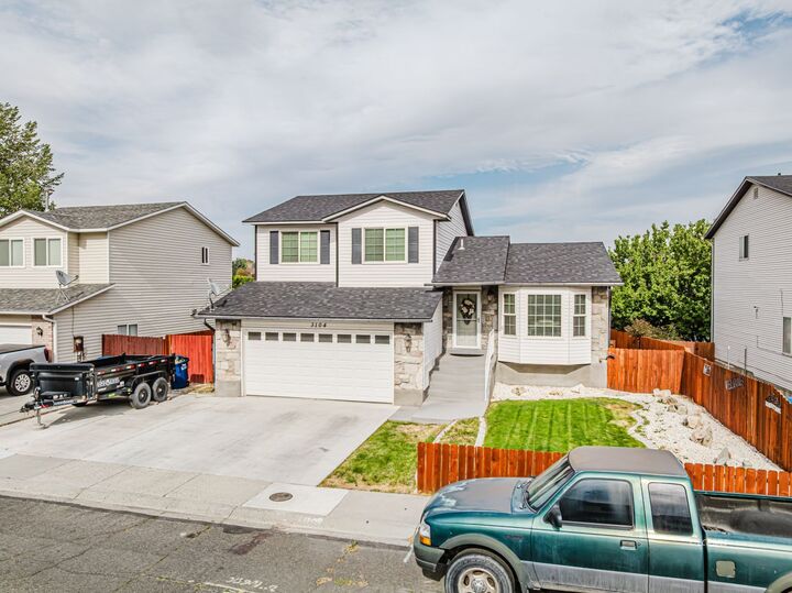 Property Photo: 3104 Morning Breeze Drive NV 89801