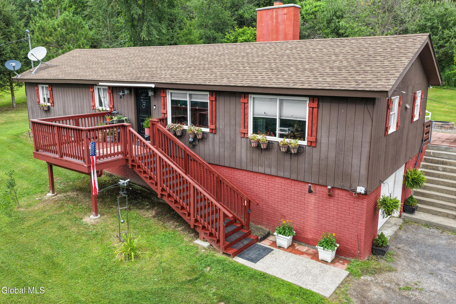 Property Photo:  1086 New York 145  NY 12122 