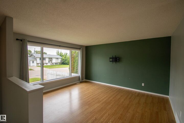 Property Photo:  4725 45 Ave  AB T0A 3A3 