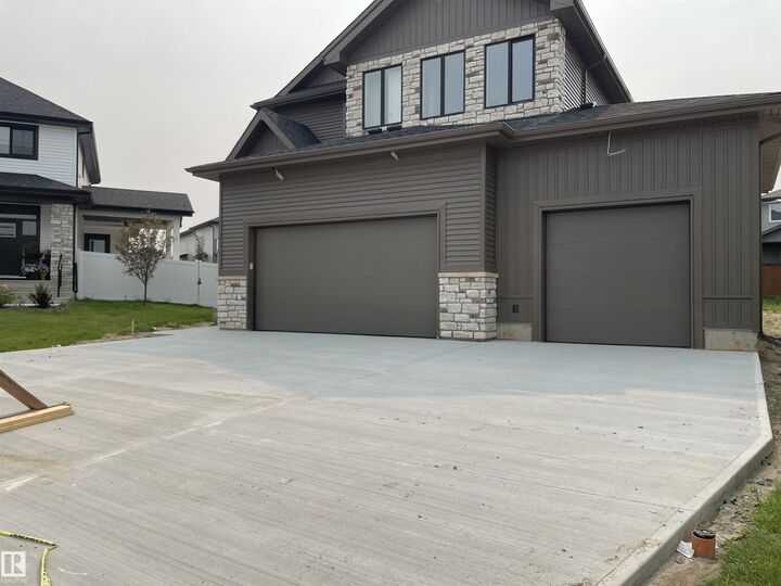 Property Photo:  15 Darby Crescent  AB T7X 0W9 