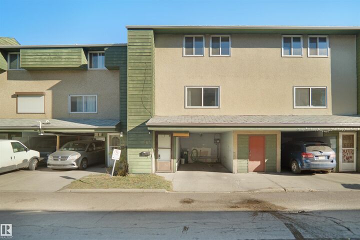 887 Abbottsfield Road NW — photo 1