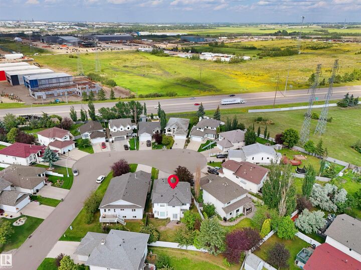Property Photo:  2715 44A Avenue NW  AB T6T 1K2 