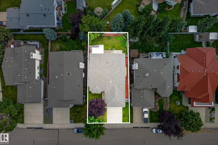 Property Photo: 42 Charlton Crescent AB T8H 1S1