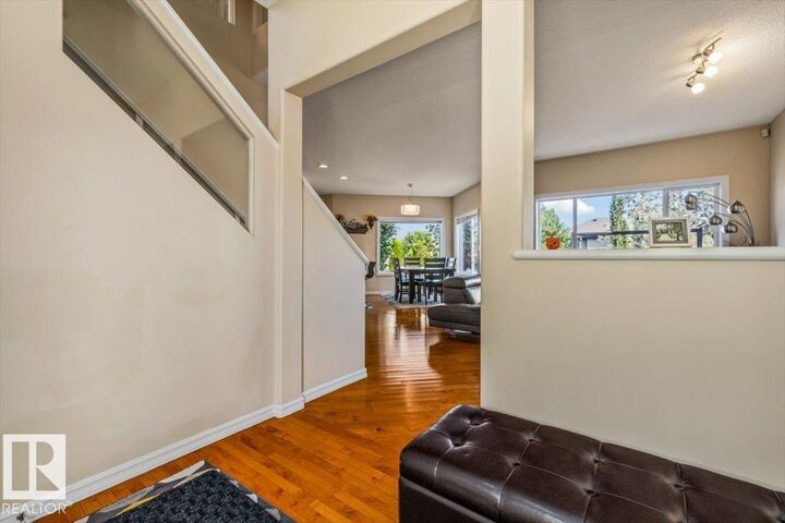 Property Photo:  306 Hilliard Close NW  AB T6R 3G4 